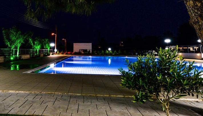 Cosmopolis Multi-Venue Aparthotel Λάρνακα Εξωτερικό φωτογραφία